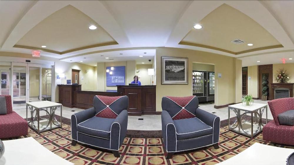 Holiday Inn Express Hotel & Suites Talladega By Ihg מראה חיצוני תמונה