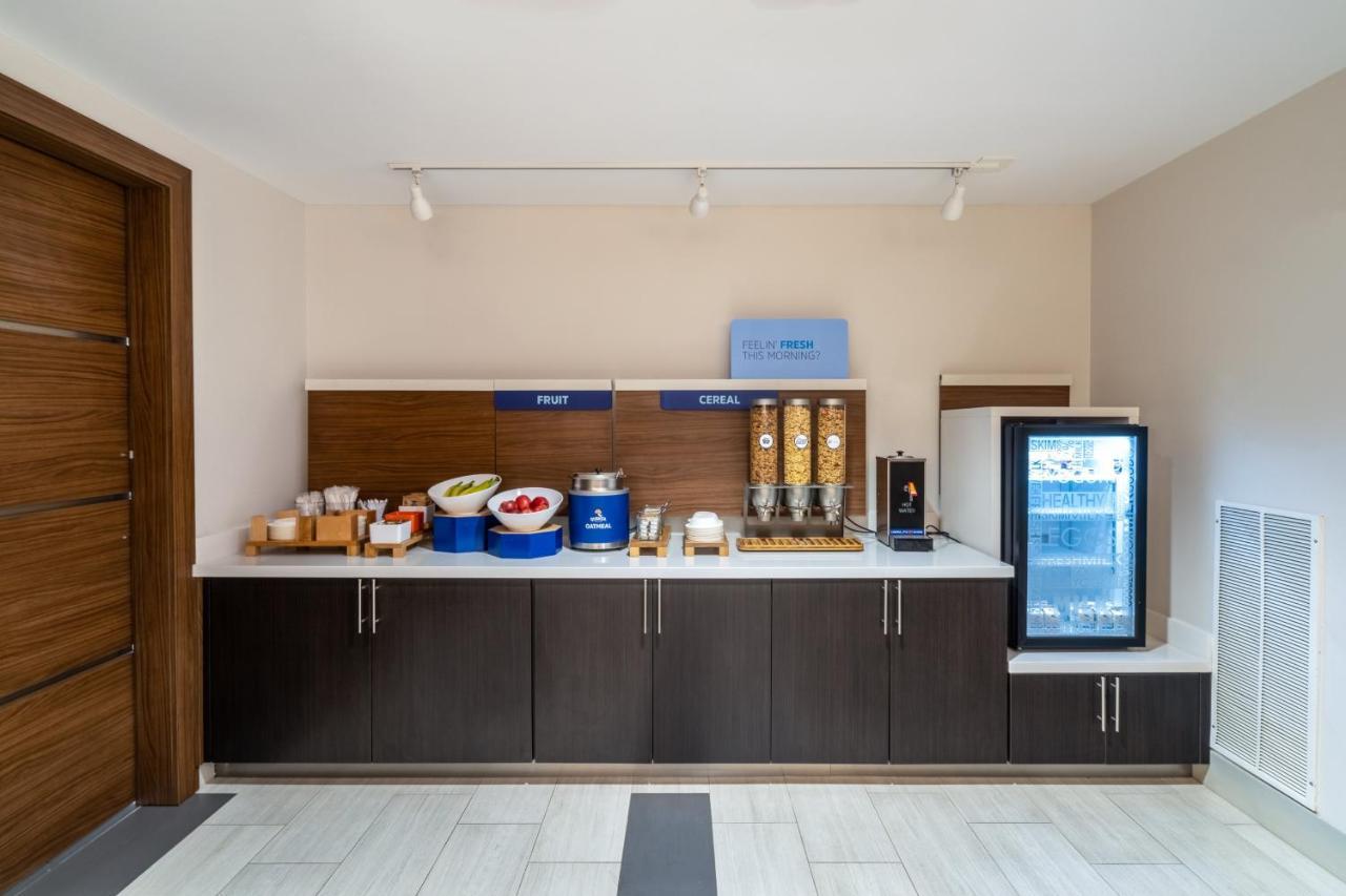 Holiday Inn Express Hotel & Suites Talladega By Ihg מראה חיצוני תמונה
