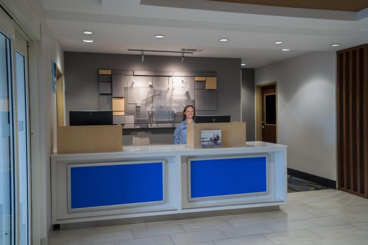 Holiday Inn Express Hotel & Suites Talladega By Ihg מראה חיצוני תמונה