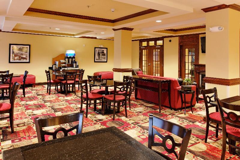 Holiday Inn Express Hotel & Suites Talladega By Ihg מראה חיצוני תמונה