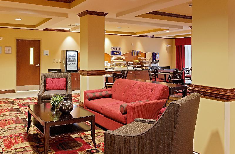 Holiday Inn Express Hotel & Suites Talladega By Ihg מראה חיצוני תמונה